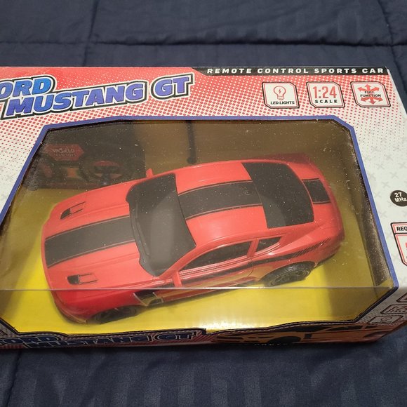 Ford Mustang GT Remote Control Car - Picture 1 of 6